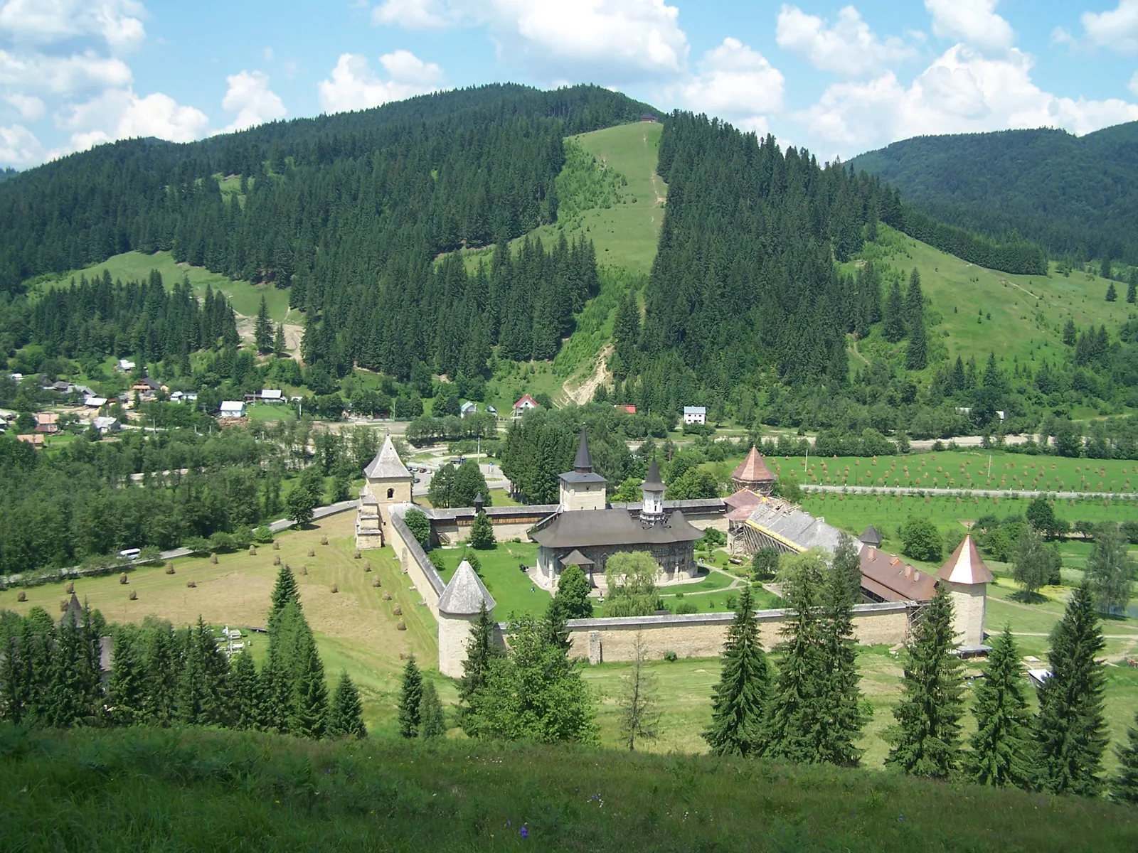 Sentiers de Maramureș et de Bucovine
